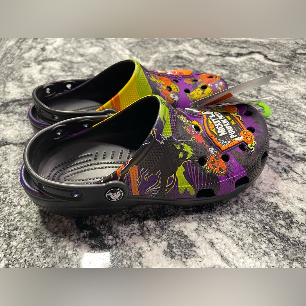 Disney Halloween Crocs WDW PARKS - Picture 6 of 12